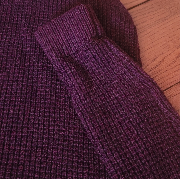 Price drop!!Aritzia Wolter sweater - Picture 4 of 10